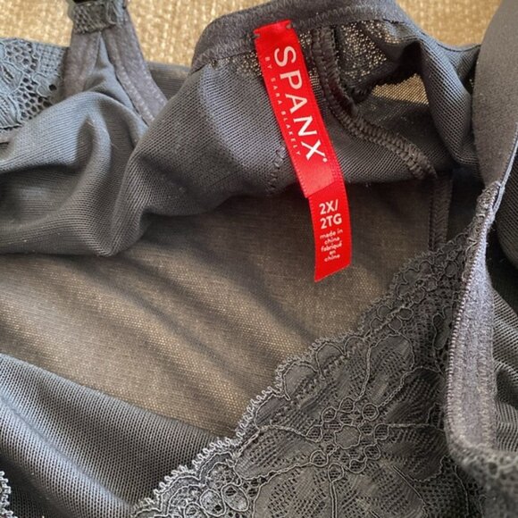 Spanx Spotlight On Lace Bodysuit black shaper 2XL - Picture 3 of 5